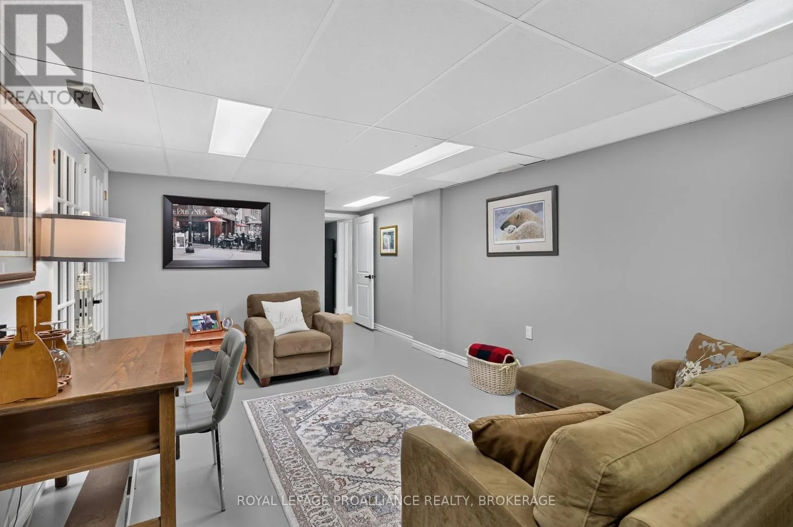 38 WILLOWBANK ROAD W