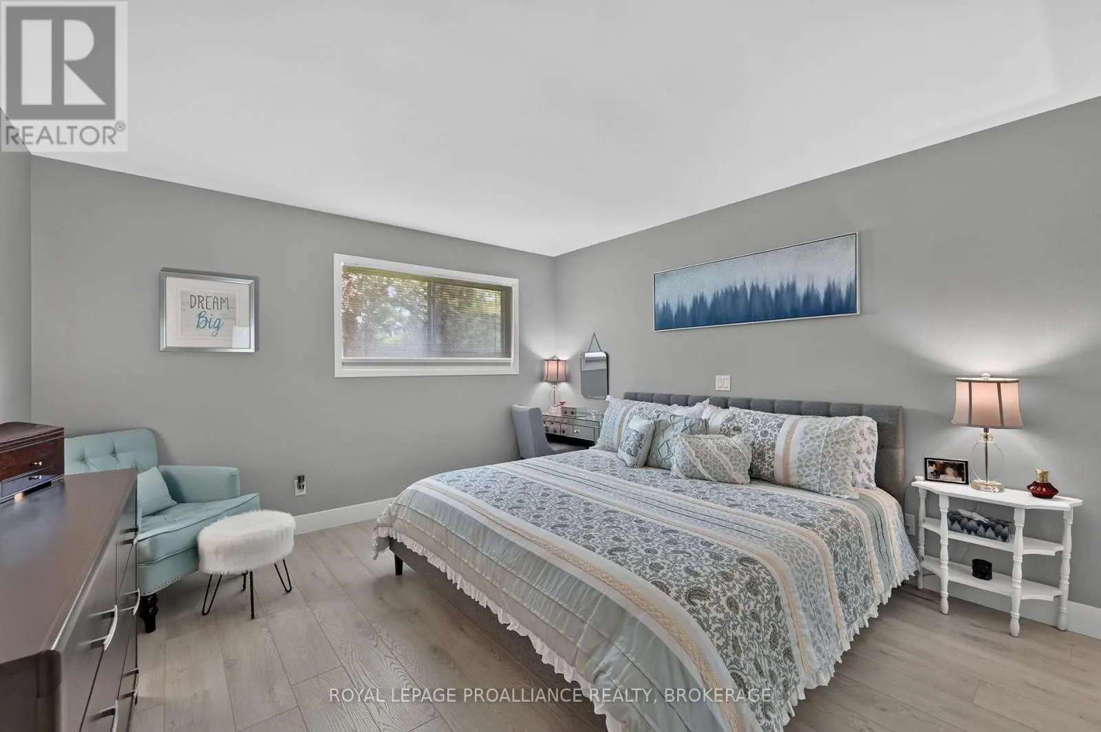 38 WILLOWBANK ROAD W