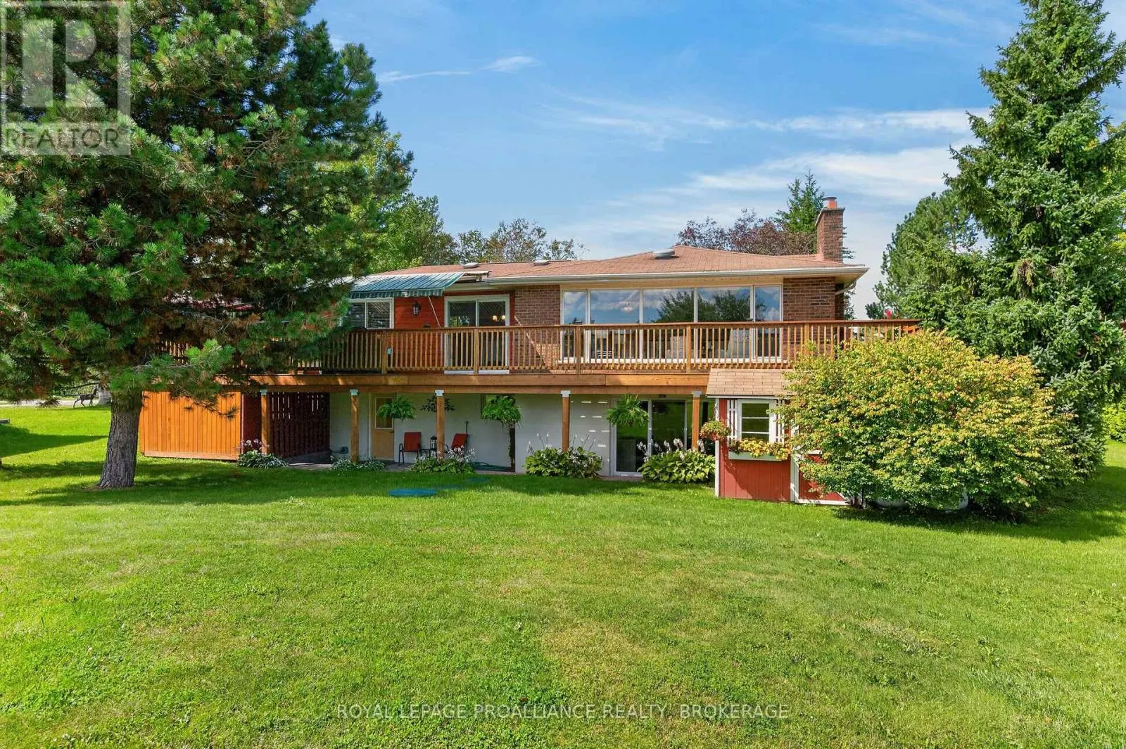 38 WILLOWBANK ROAD W