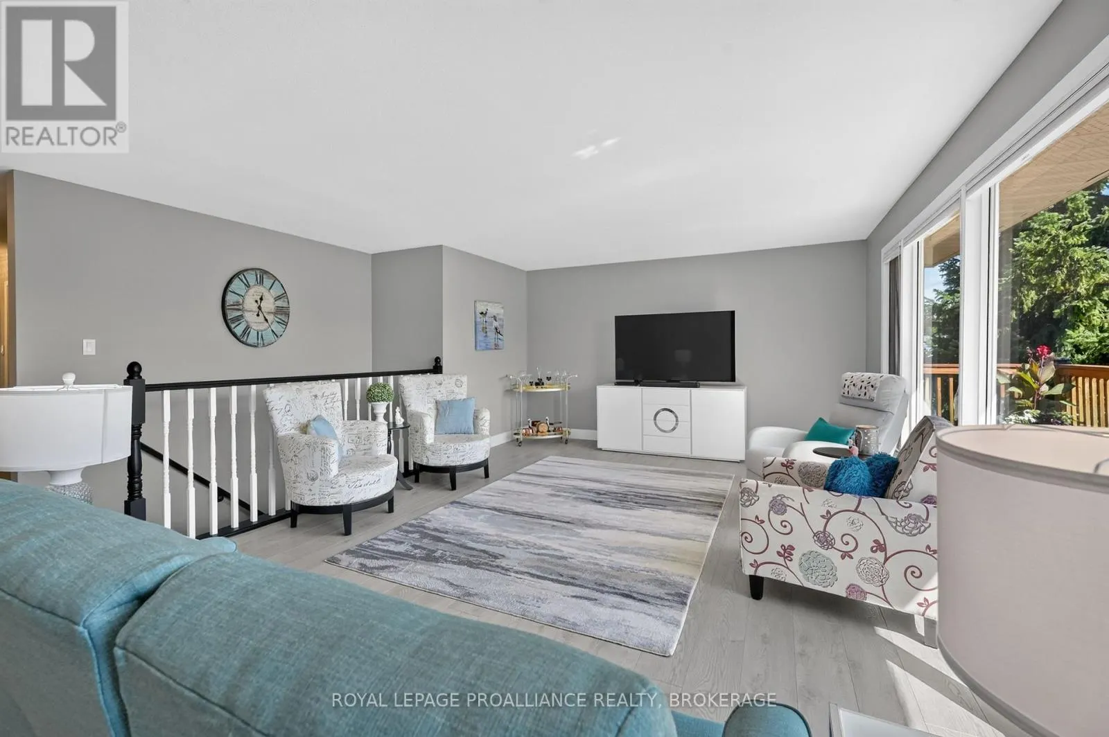 38 WILLOWBANK ROAD W