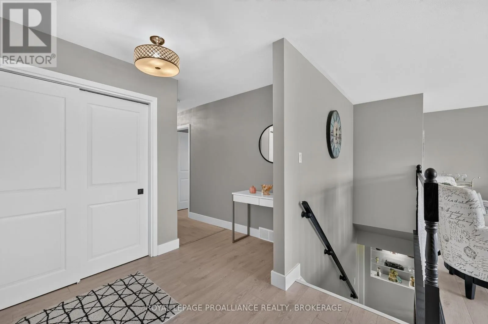 38 WILLOWBANK ROAD W