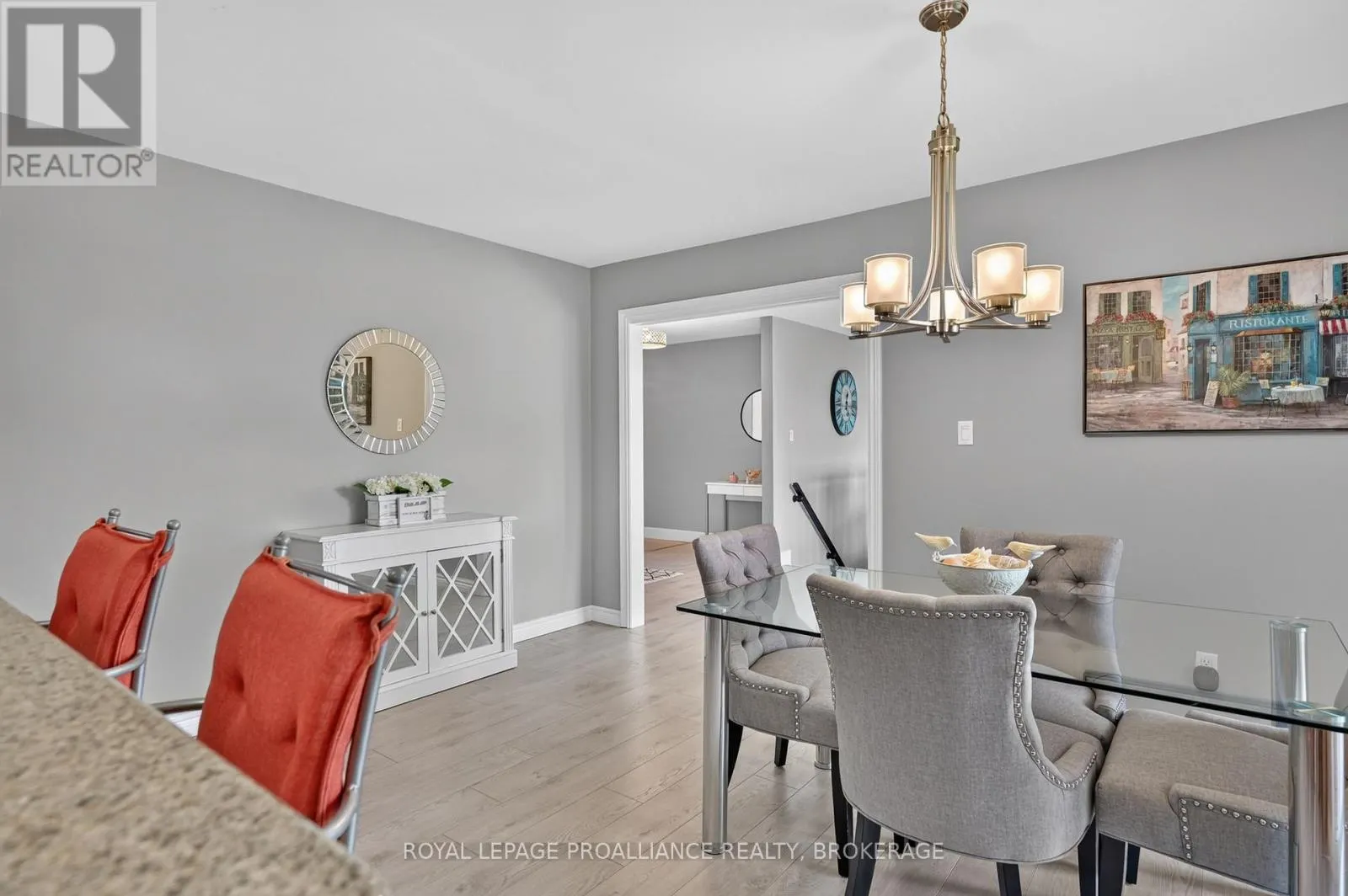 38 WILLOWBANK ROAD W