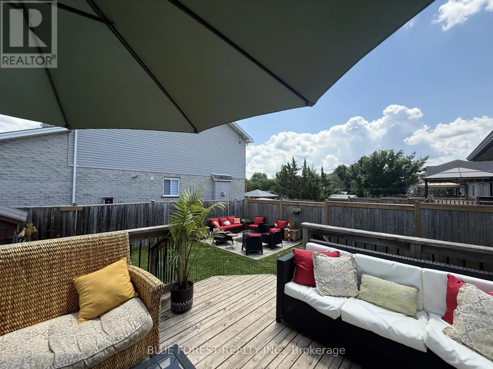 3 MEADOWVALE DRIVE