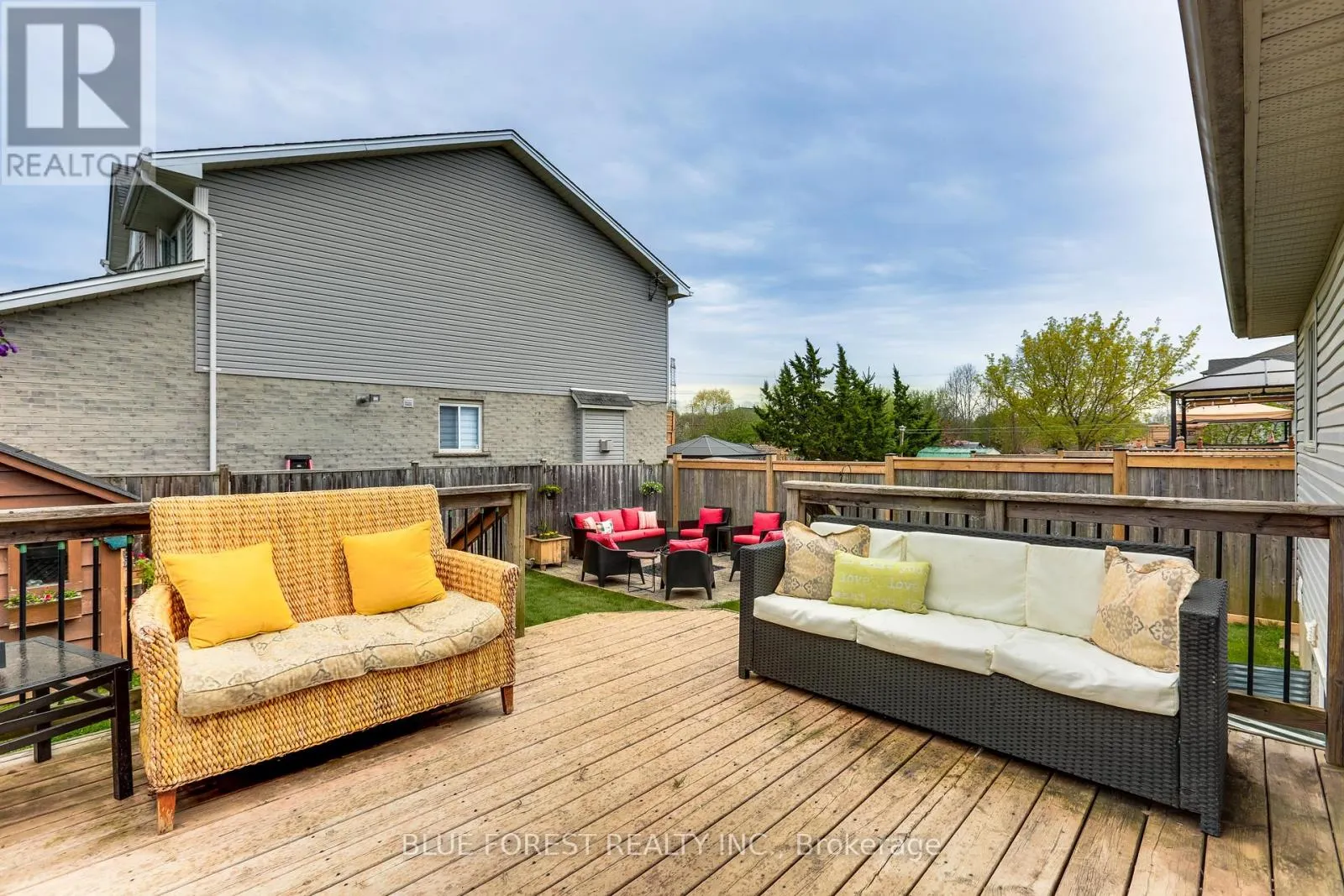 3 MEADOWVALE DRIVE