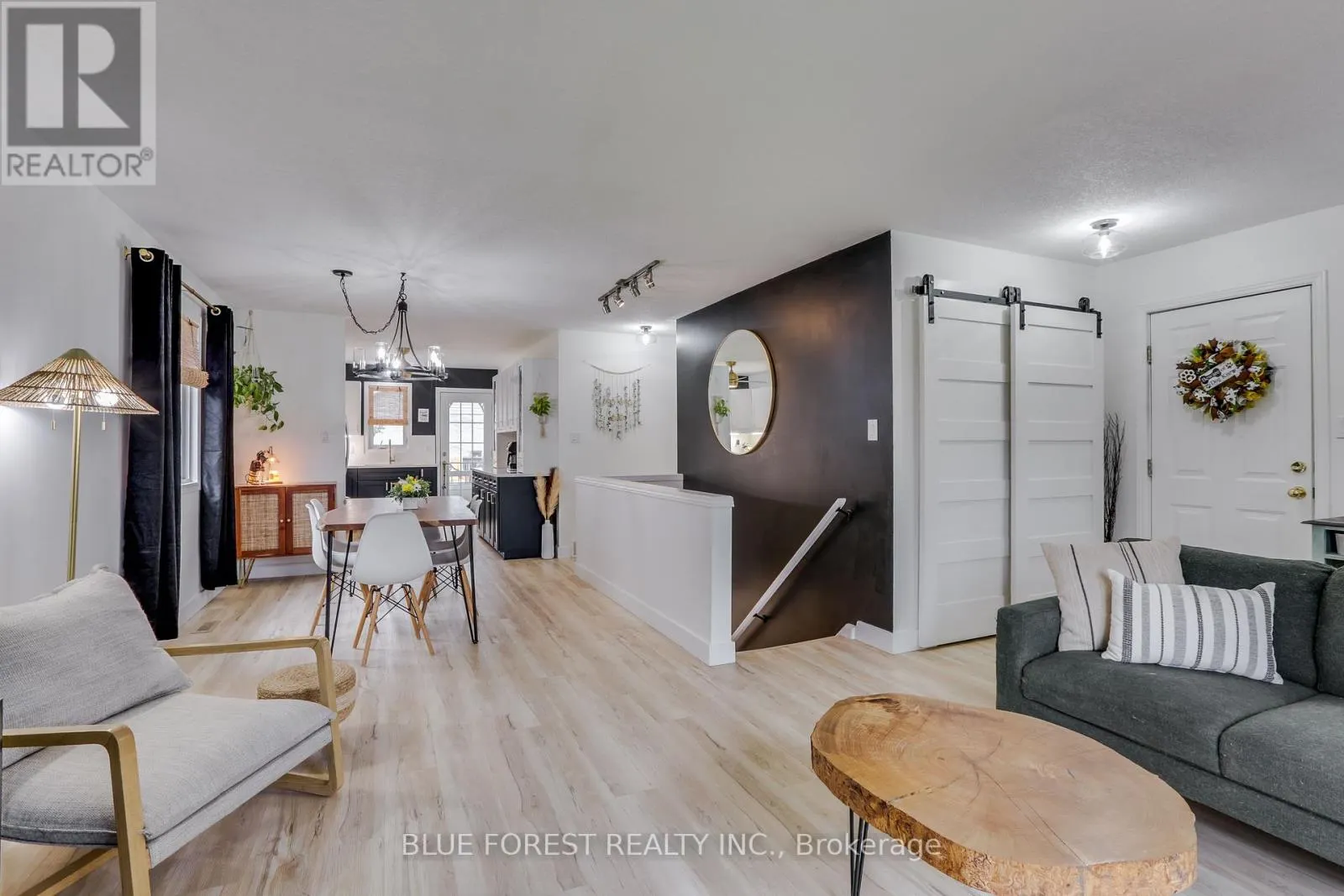 3 MEADOWVALE DRIVE