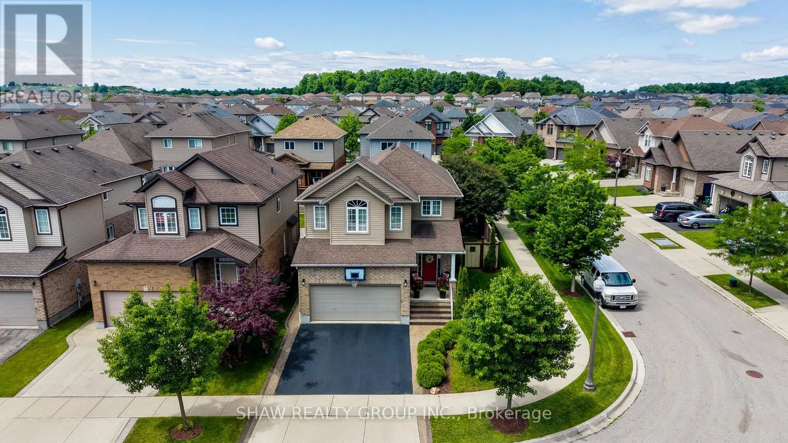 300 WATERVALE CRESCENT