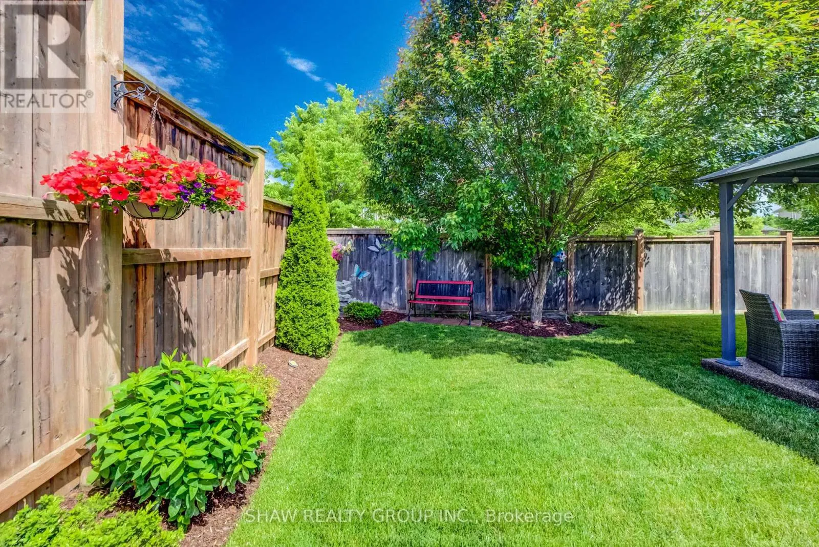 300 WATERVALE CRESCENT