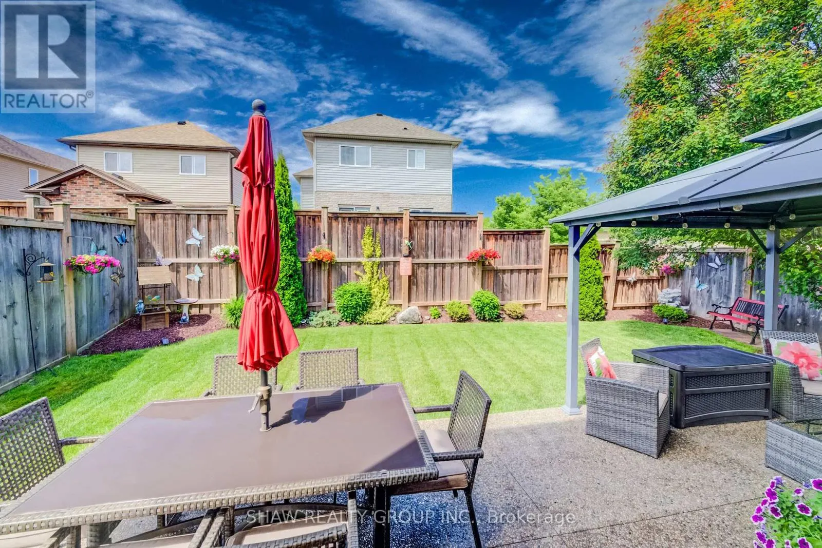 300 WATERVALE CRESCENT