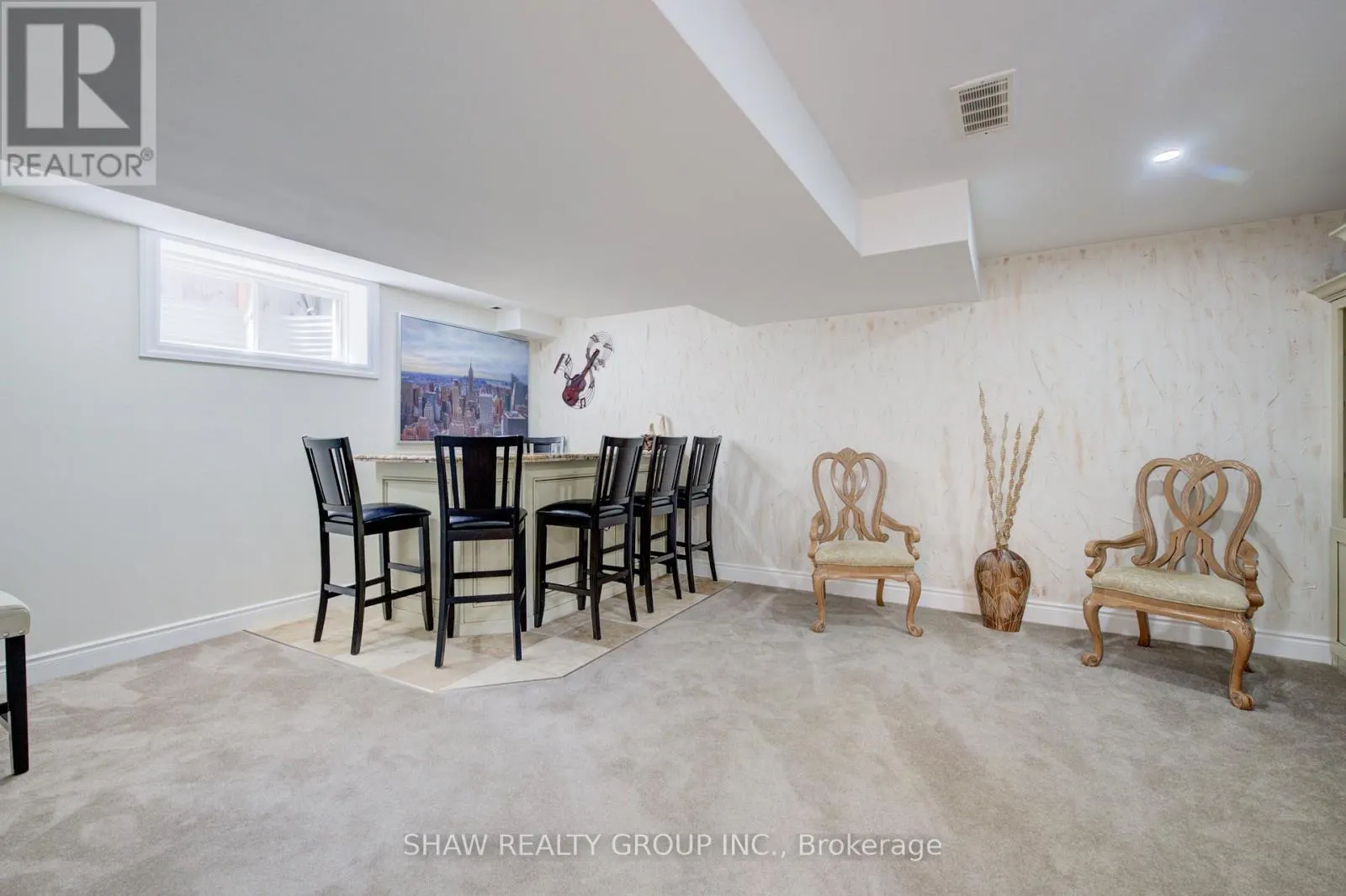 300 WATERVALE CRESCENT