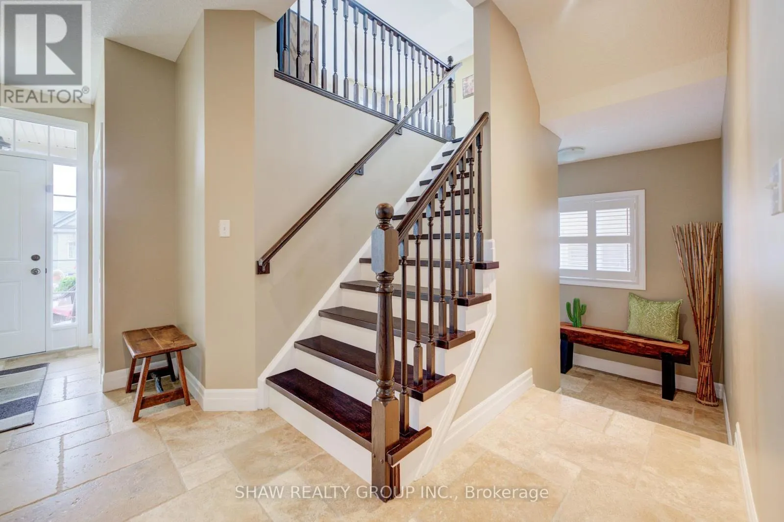 300 WATERVALE CRESCENT