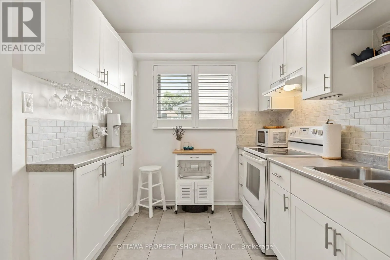 4006 EADY COURT