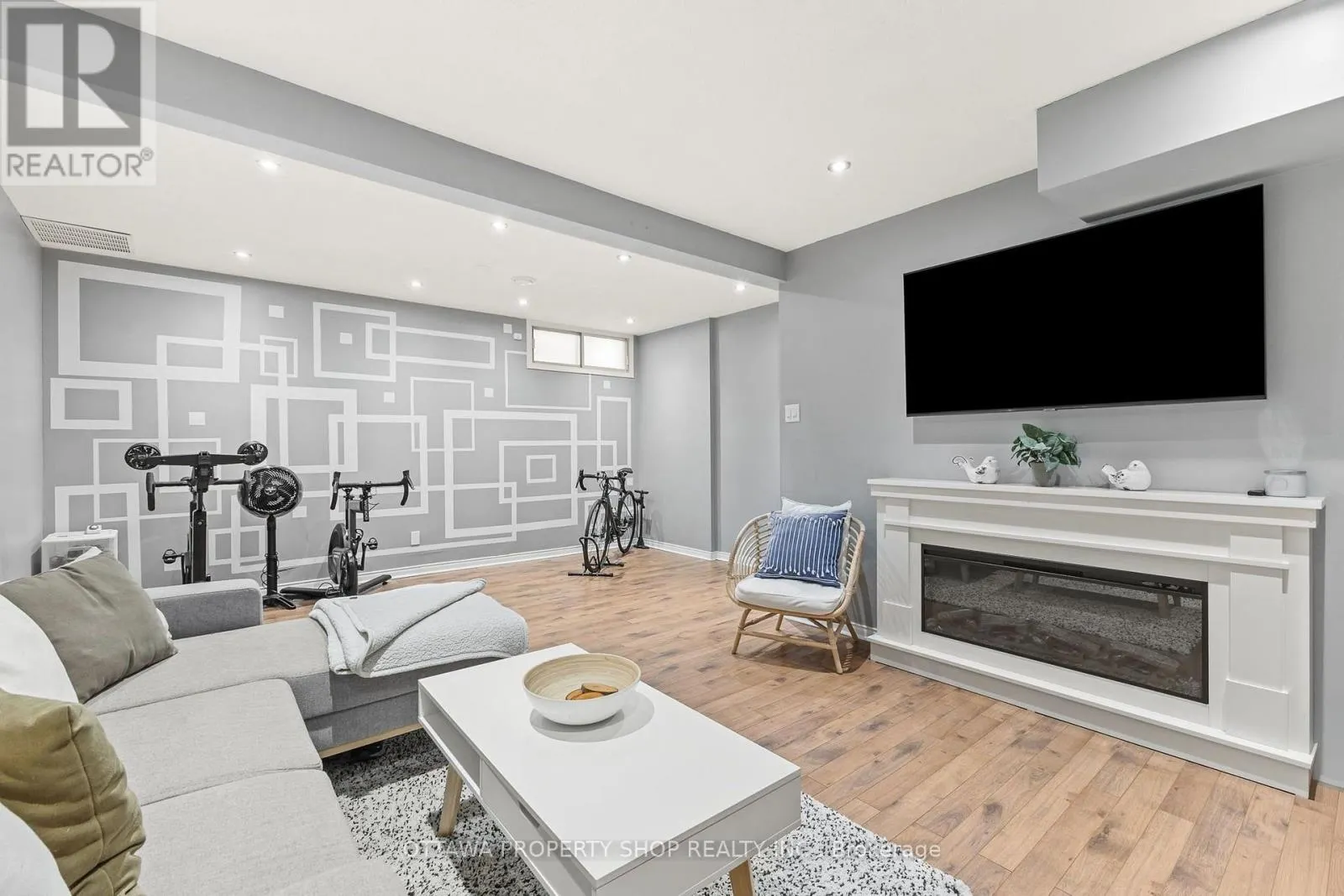 4006 EADY COURT