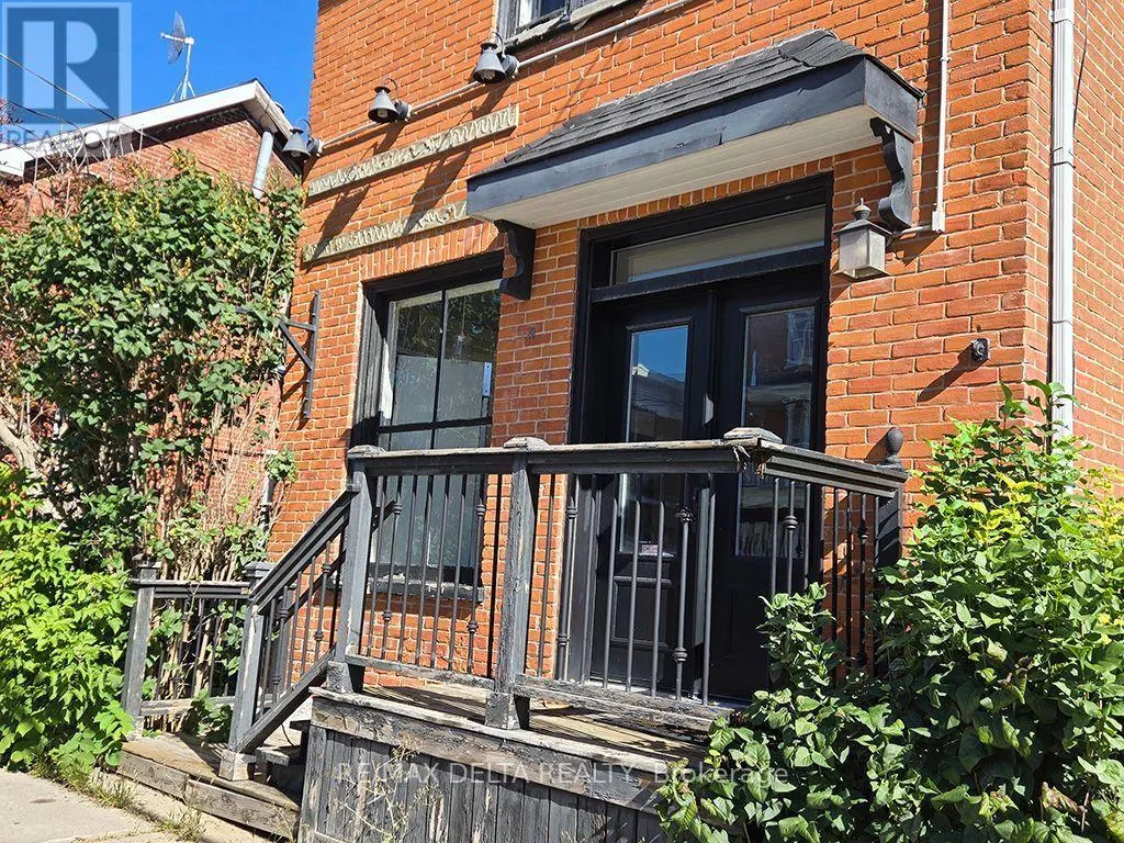 117 MAIN STREET E