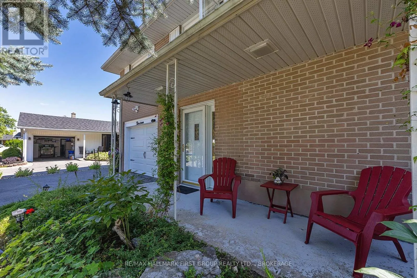 19 DEDRICK DRIVE