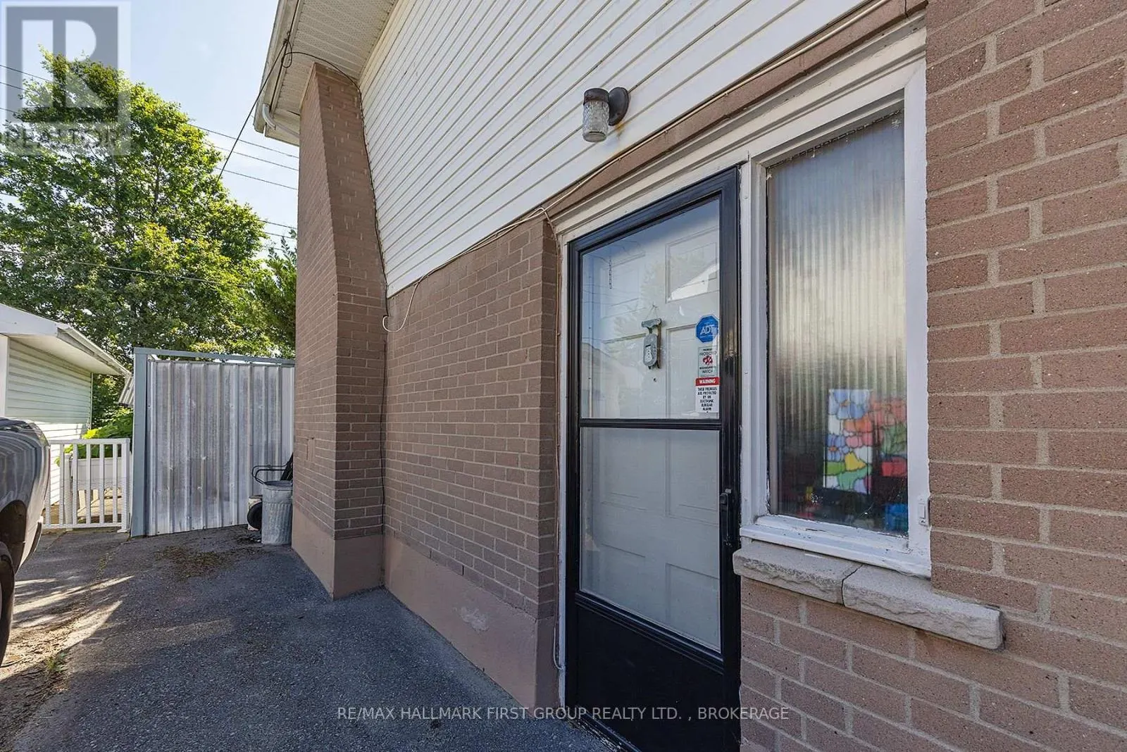 19 DEDRICK DRIVE