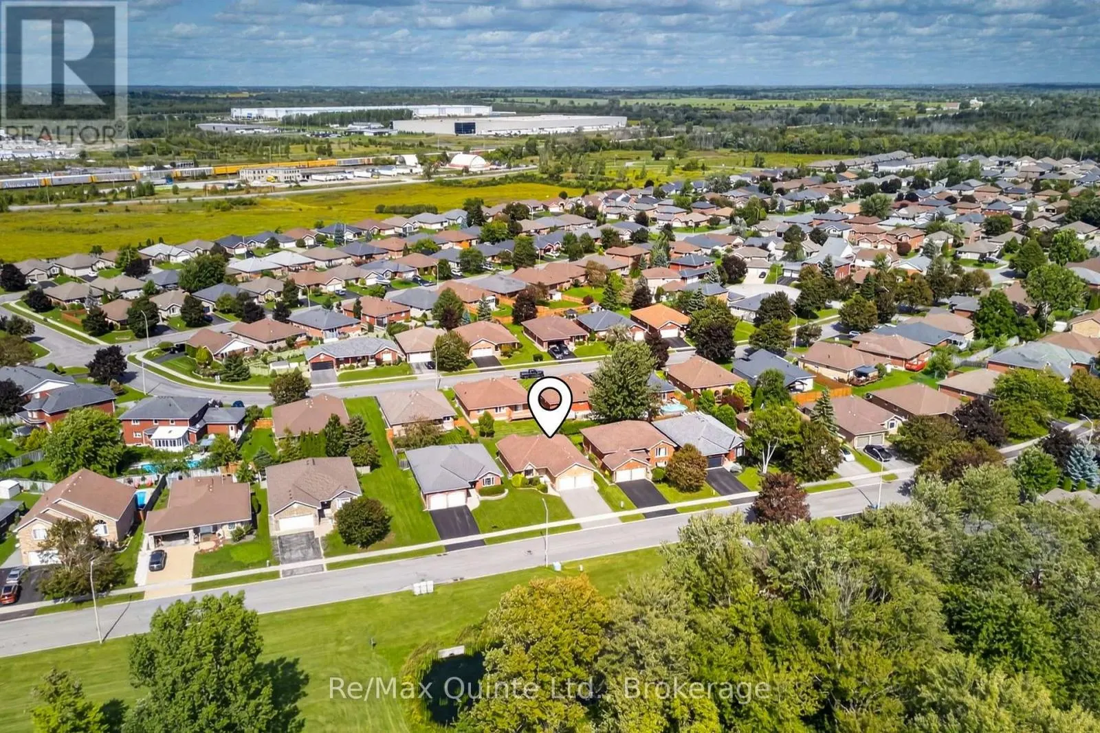 26 OAK RIDGE BOULEVARD