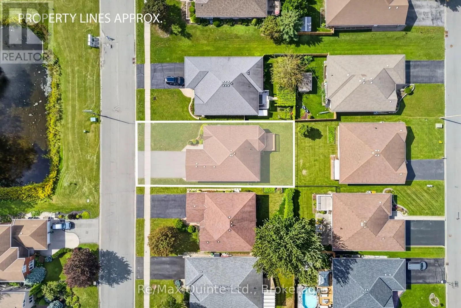 26 OAK RIDGE BOULEVARD