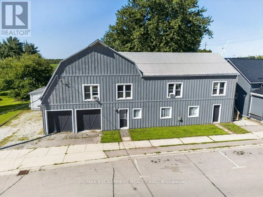 4 ERIE AVENUE S