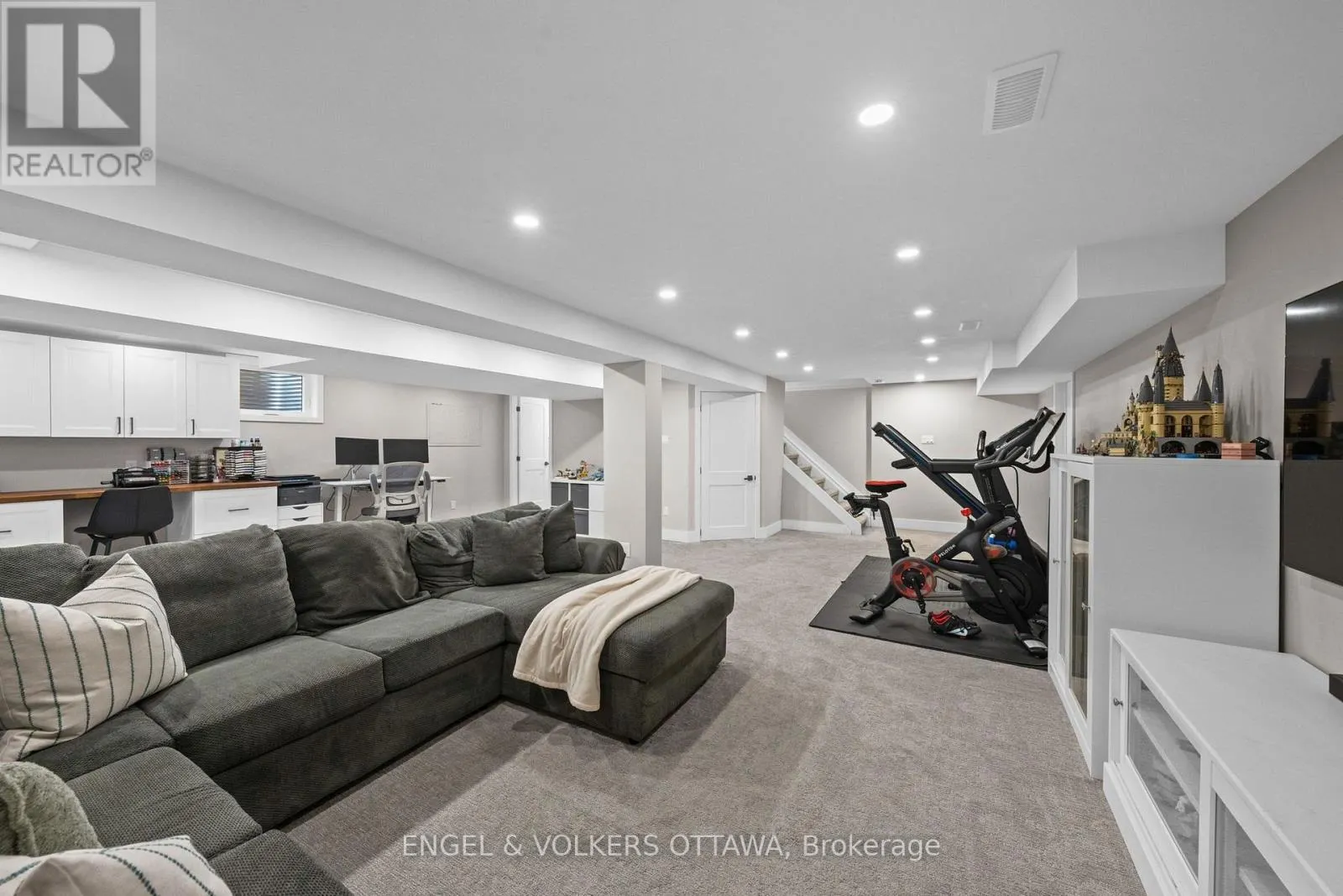109 INNISKILLIN DRIVE