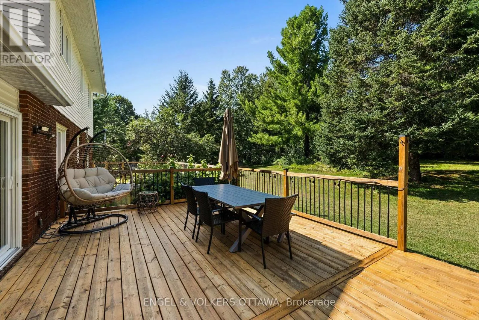109 INNISKILLIN DRIVE