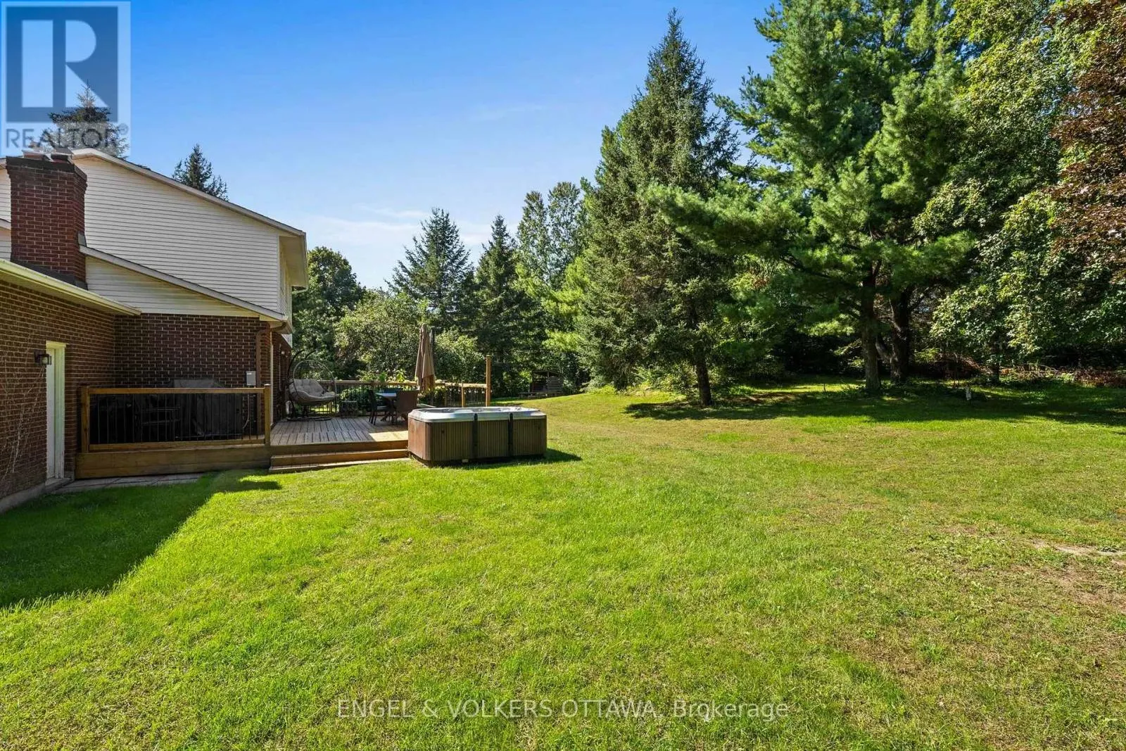 109 INNISKILLIN DRIVE
