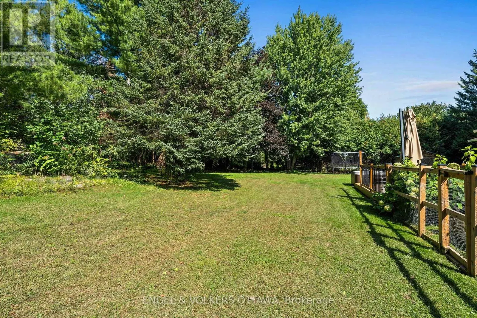 109 INNISKILLIN DRIVE