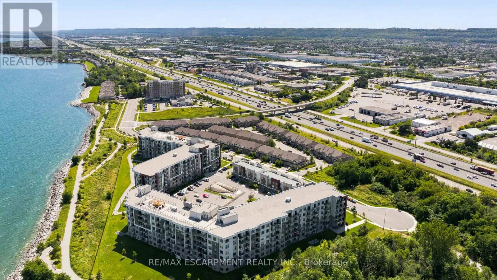 411 - 125 SHOREVIEW PLACE