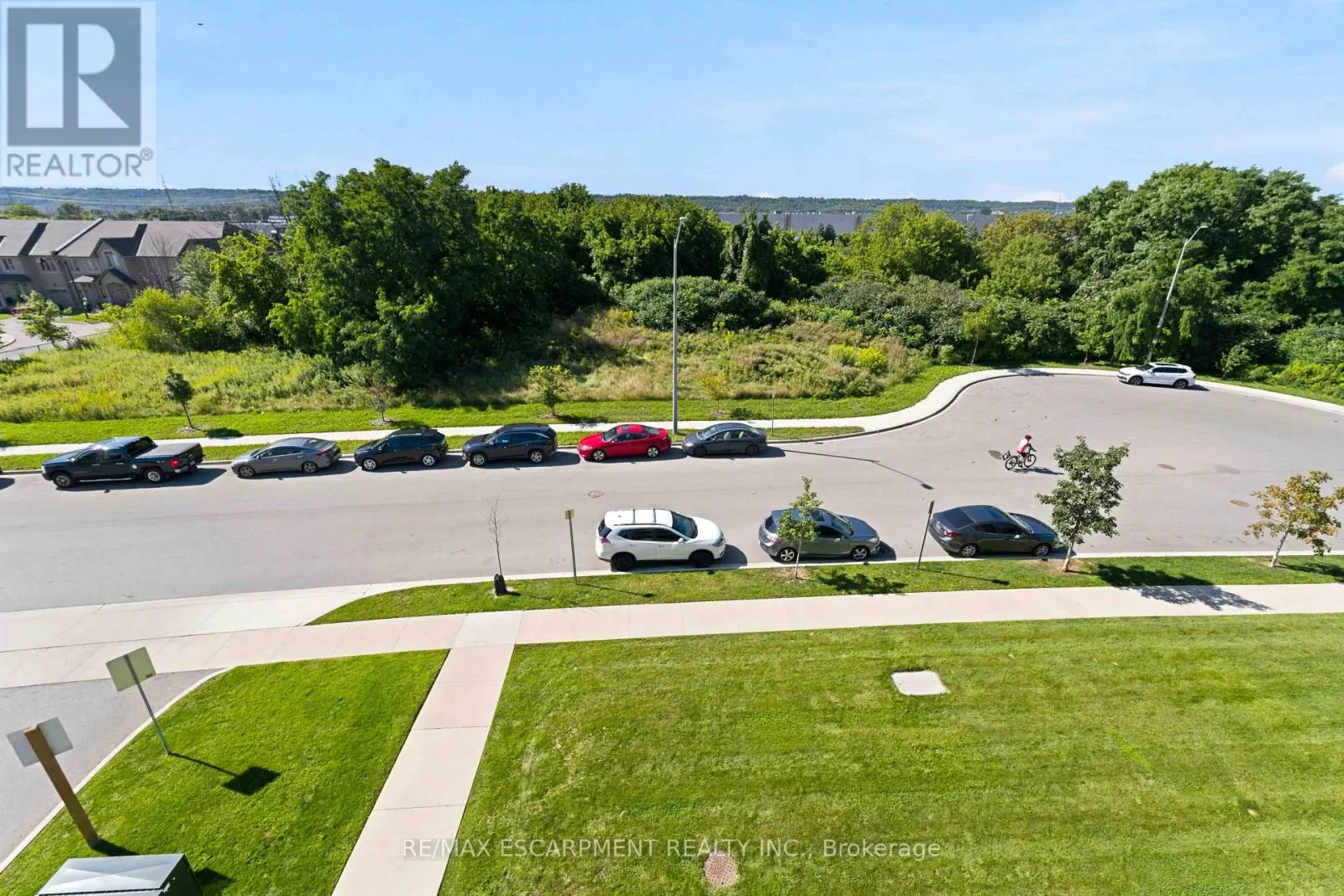 411 - 125 SHOREVIEW PLACE