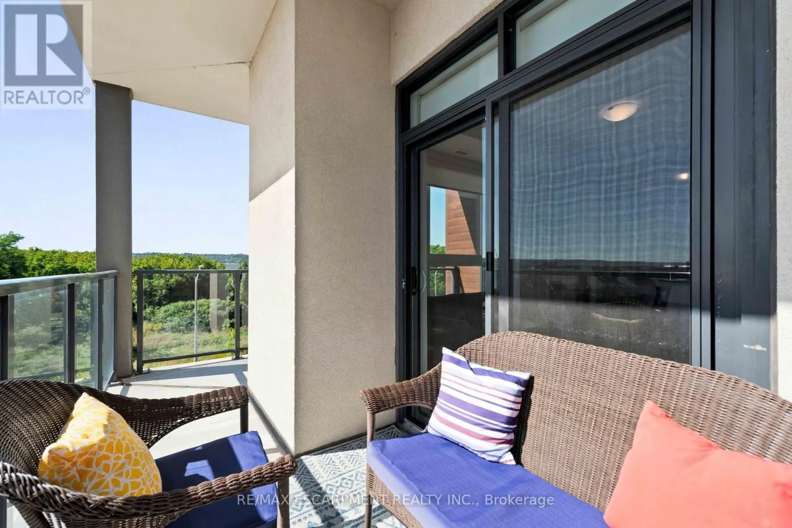 411 - 125 SHOREVIEW PLACE