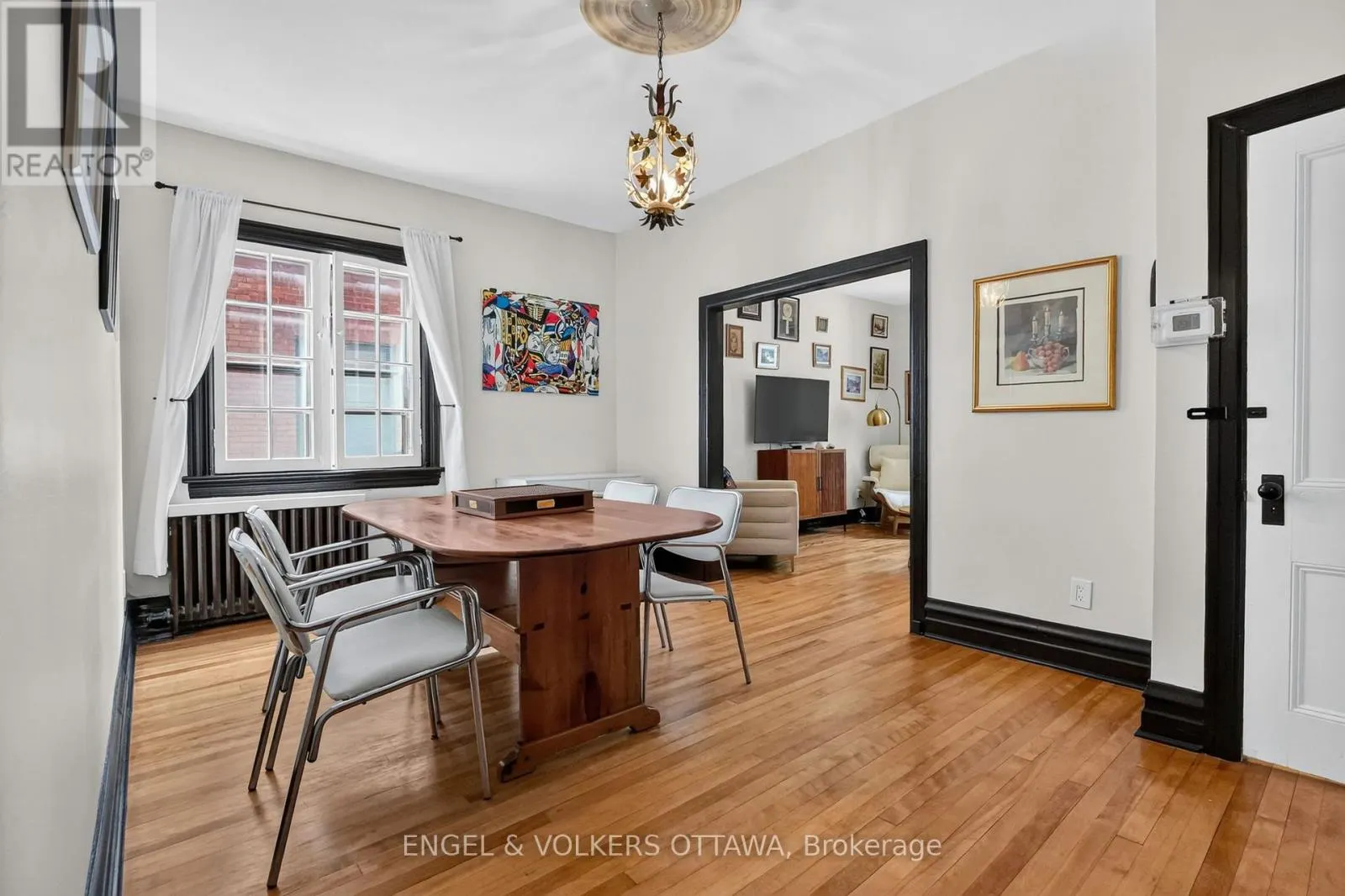 128 SECOND AVENUE