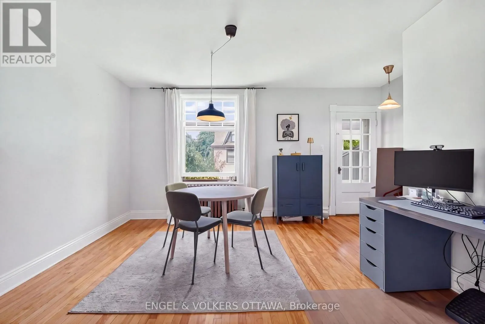 128 SECOND AVENUE