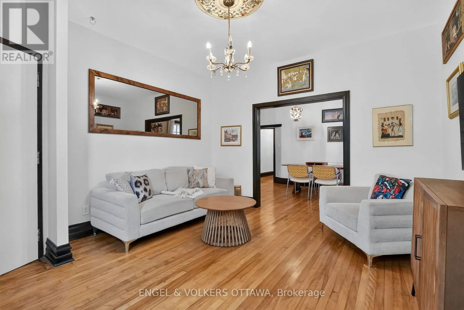 128 SECOND AVENUE