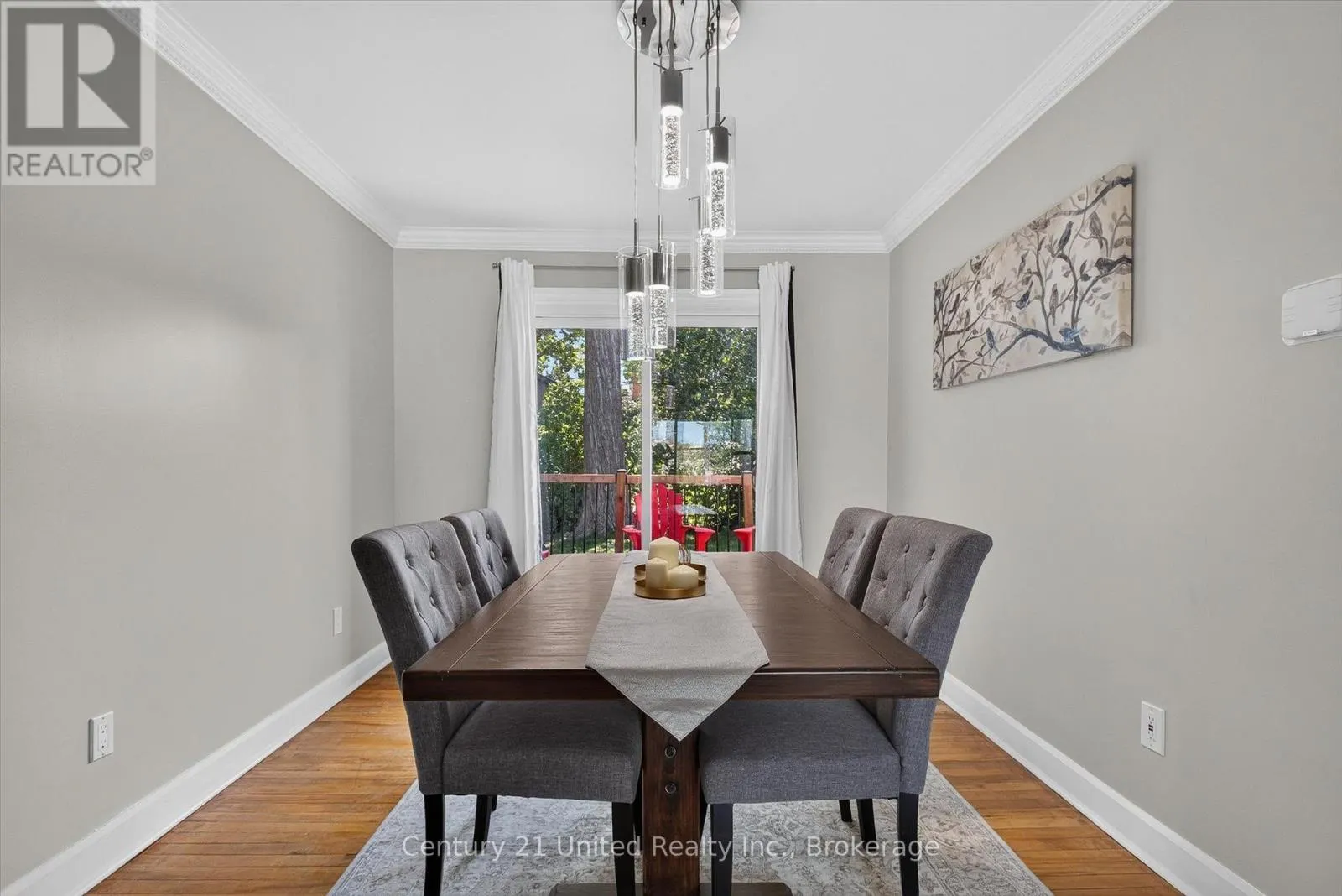 679 HAWLEY STREET
