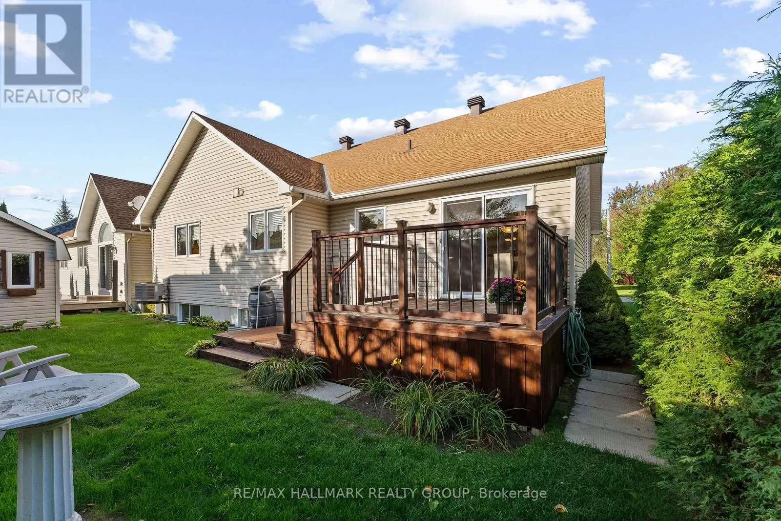 95 LLOYDALEX CRESCENT