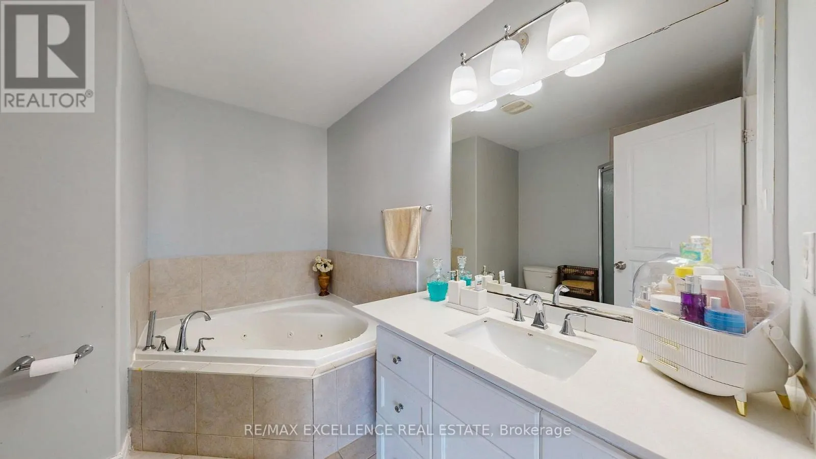 4875 ADAM COURT