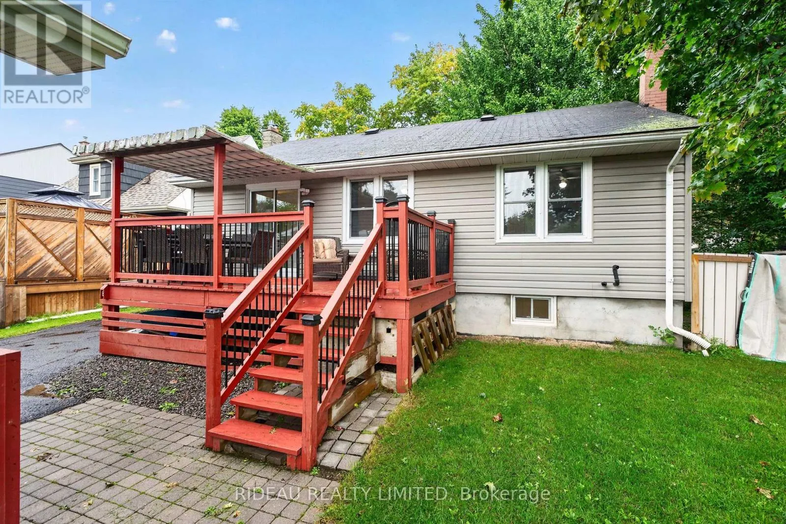4 OTTER DRIVE