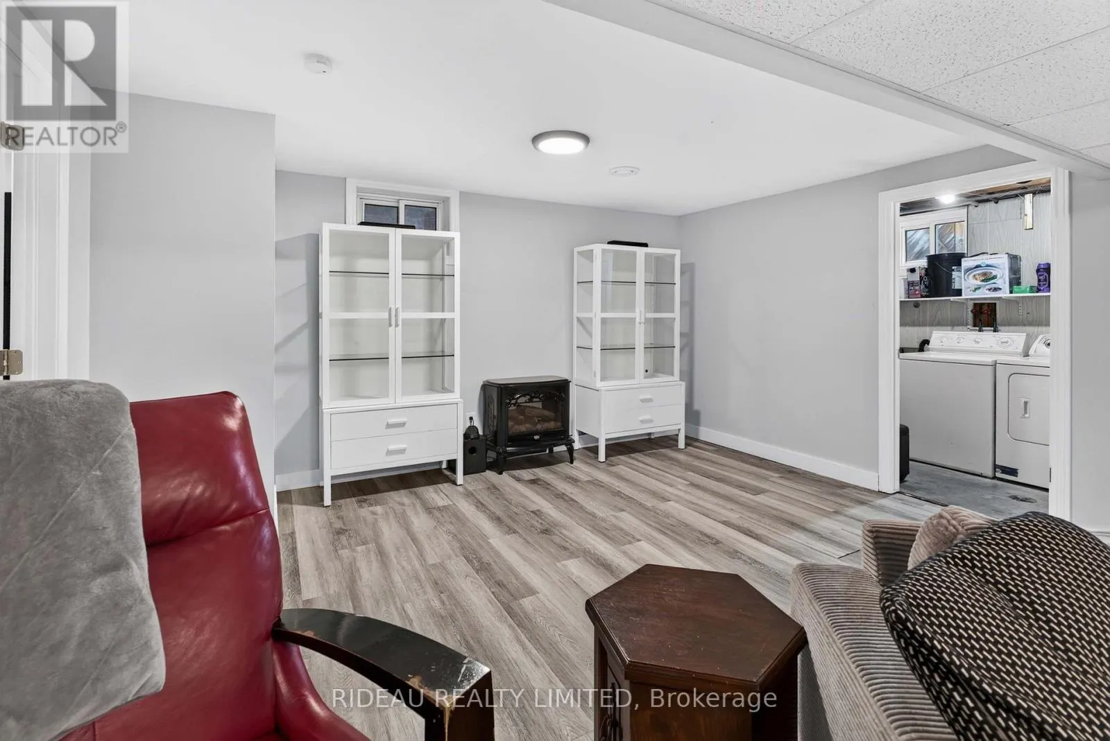 4 OTTER DRIVE