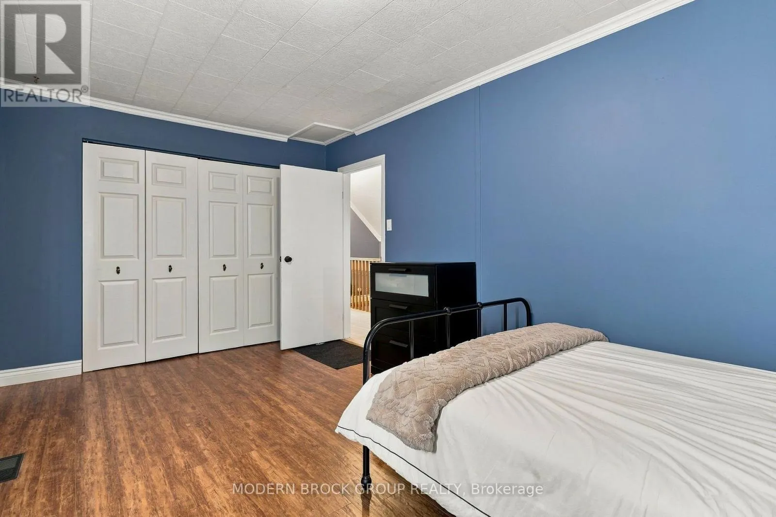 59 SCHOFIELD AVENUE