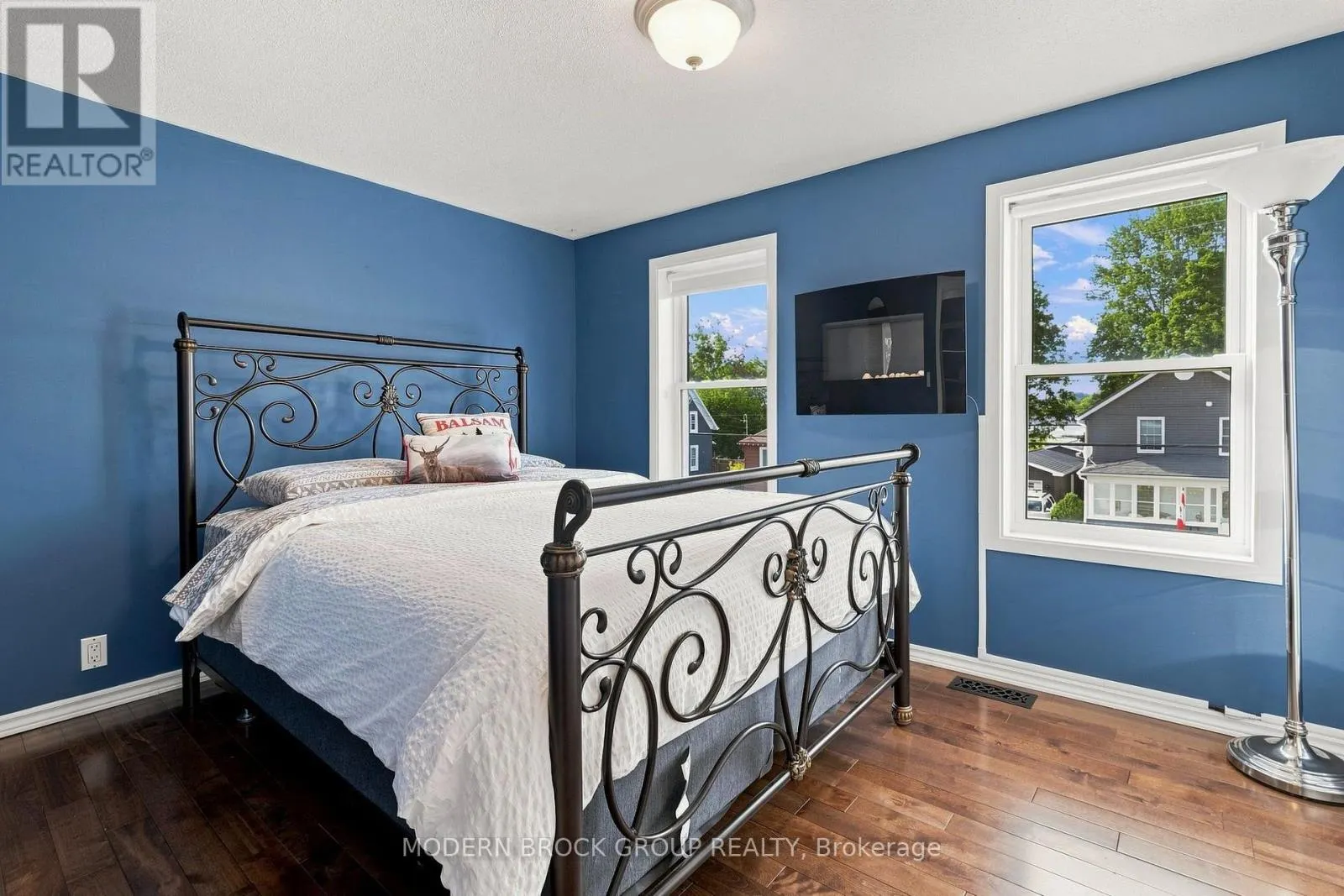 59 SCHOFIELD AVENUE