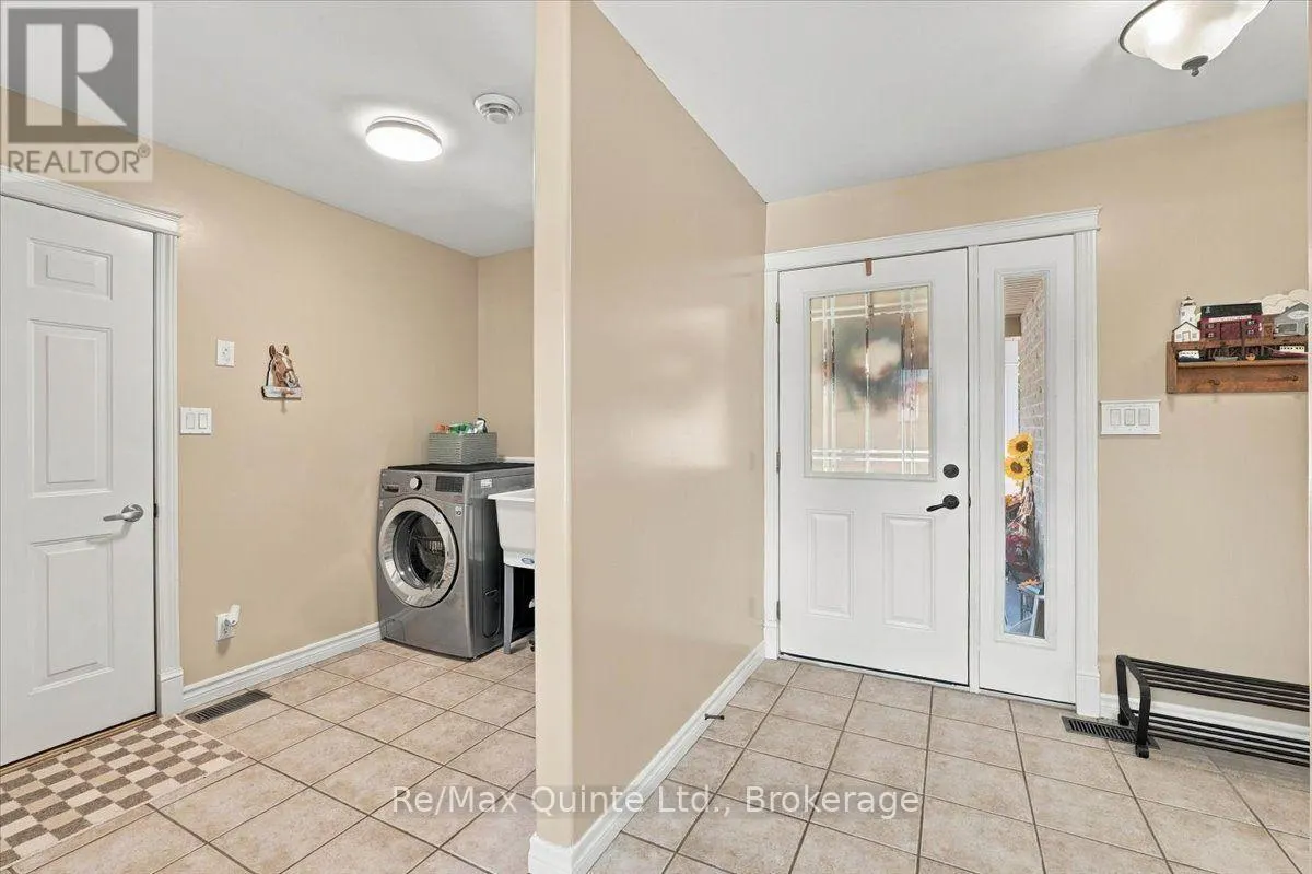 794 ENGLISH SETTLEMENT ROAD