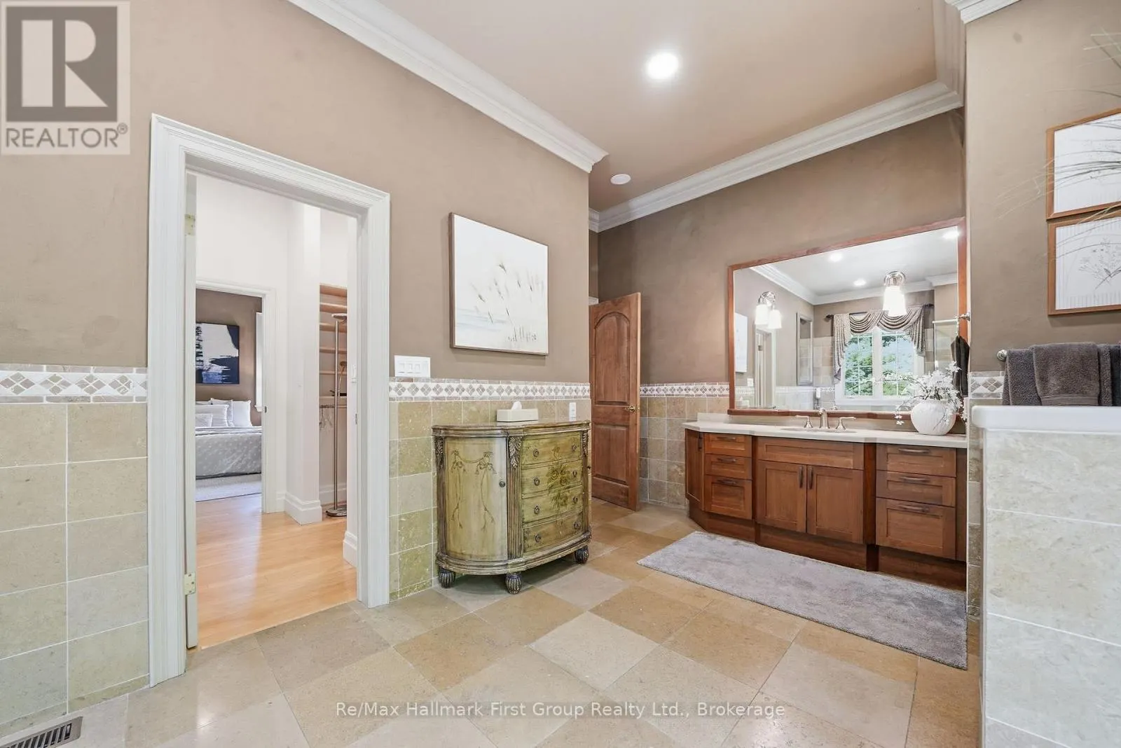 3121 THEATRE ROAD N