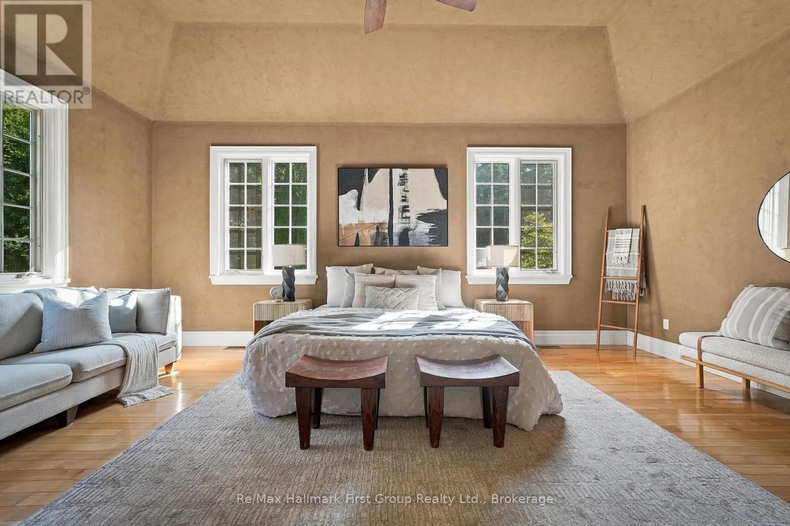 3121 THEATRE ROAD N
