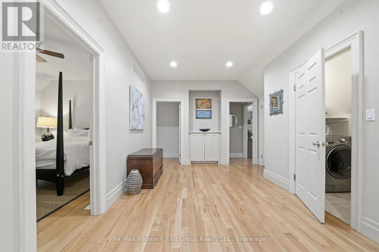 3121 THEATRE ROAD N