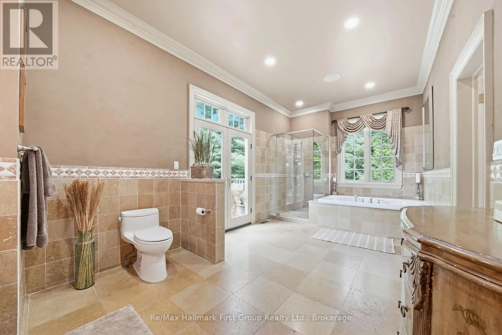 3121 THEATRE ROAD N