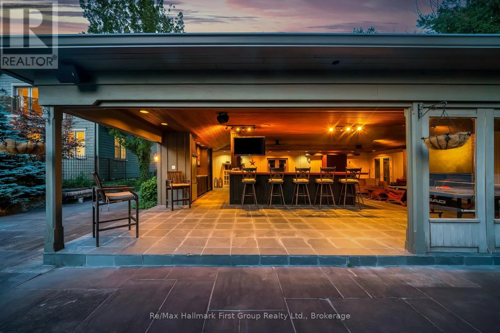 3121 THEATRE ROAD N