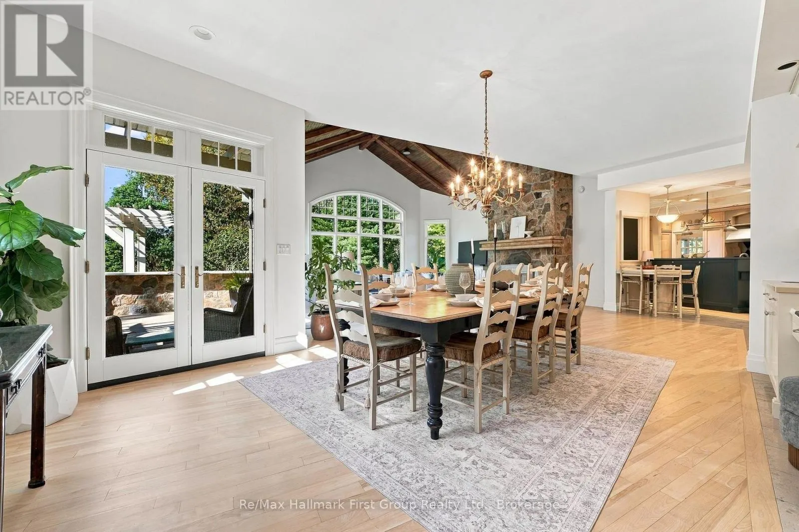3121 THEATRE ROAD N