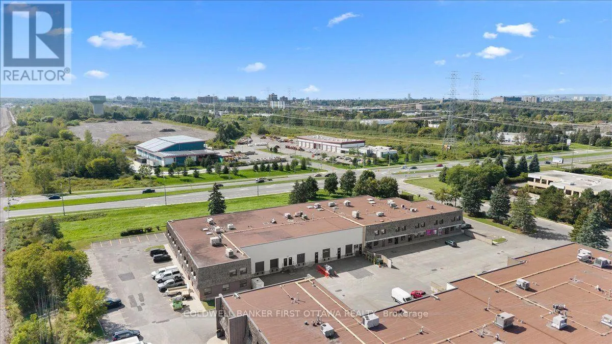33 - 2000 THURSTON DRIVE