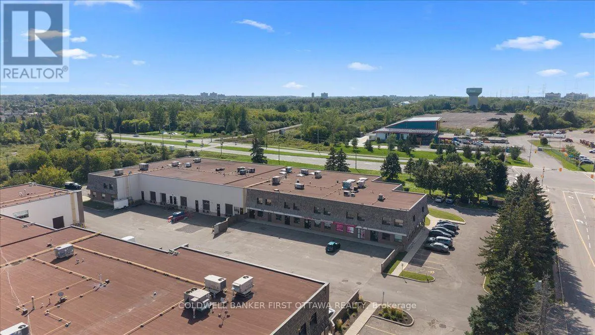 33 - 2000 THURSTON DRIVE