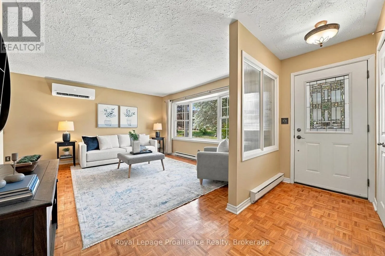 36 PARKVIEW HEIGHTS