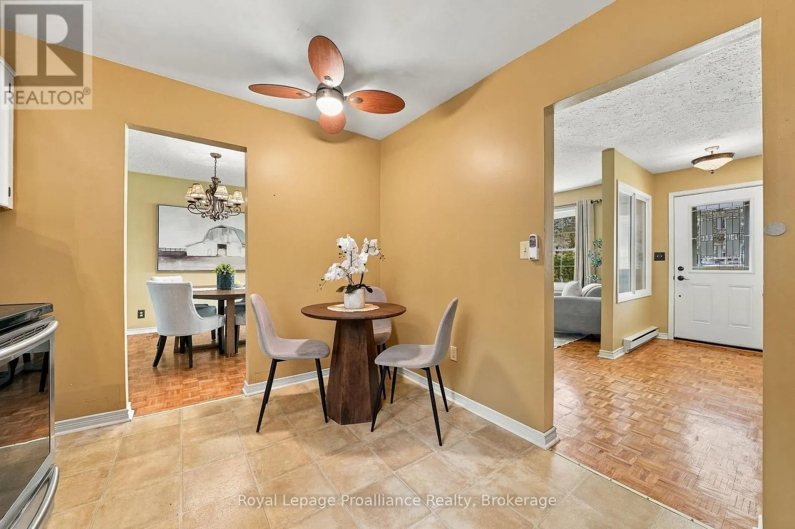 36 PARKVIEW HEIGHTS